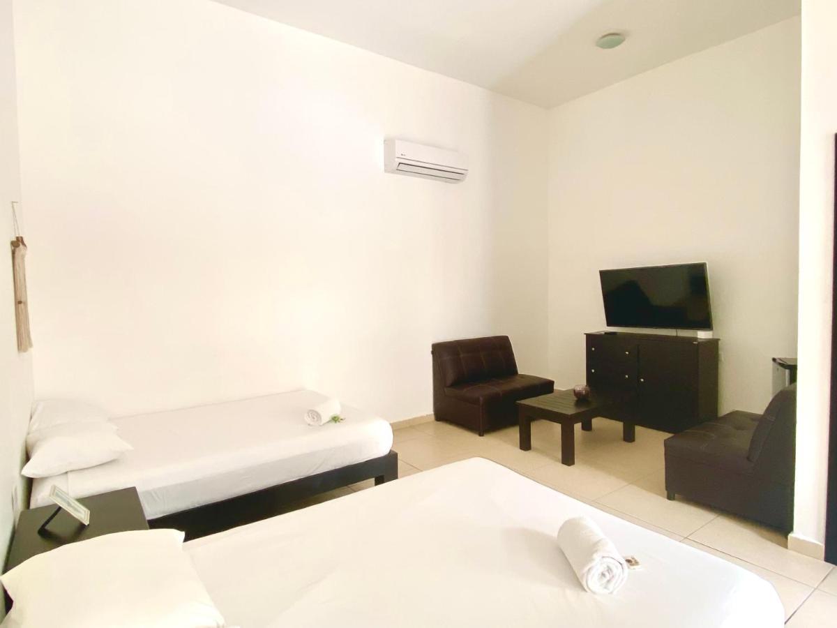We Playa Hotel Плая-дель-Кармен Экстерьер фото