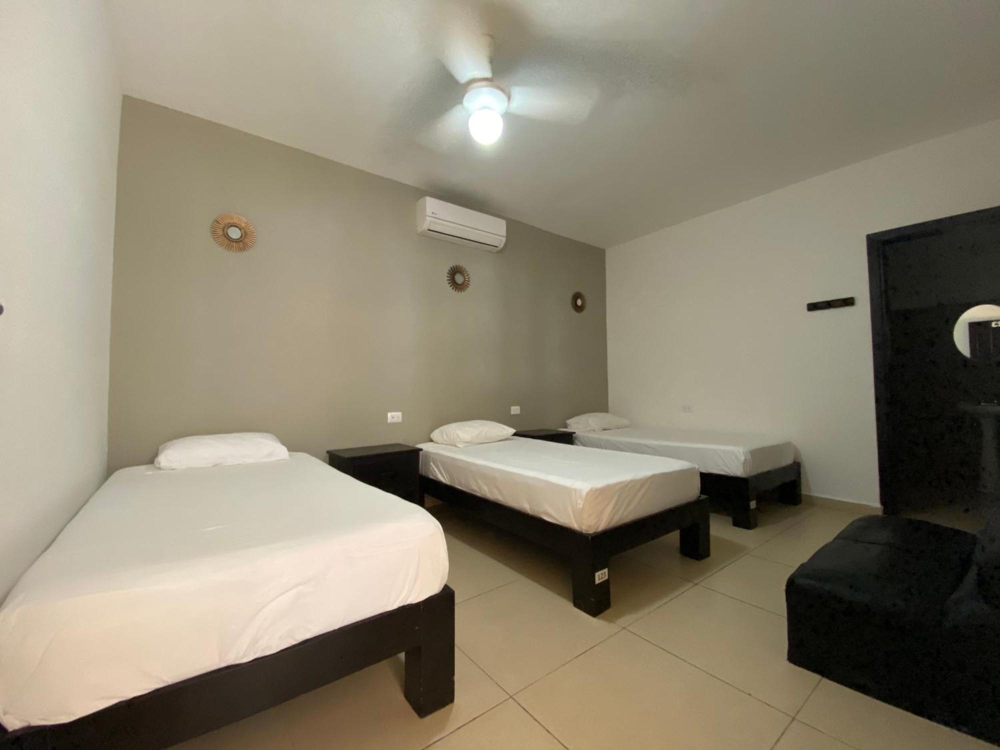 We Playa Hotel Плая-дель-Кармен Экстерьер фото